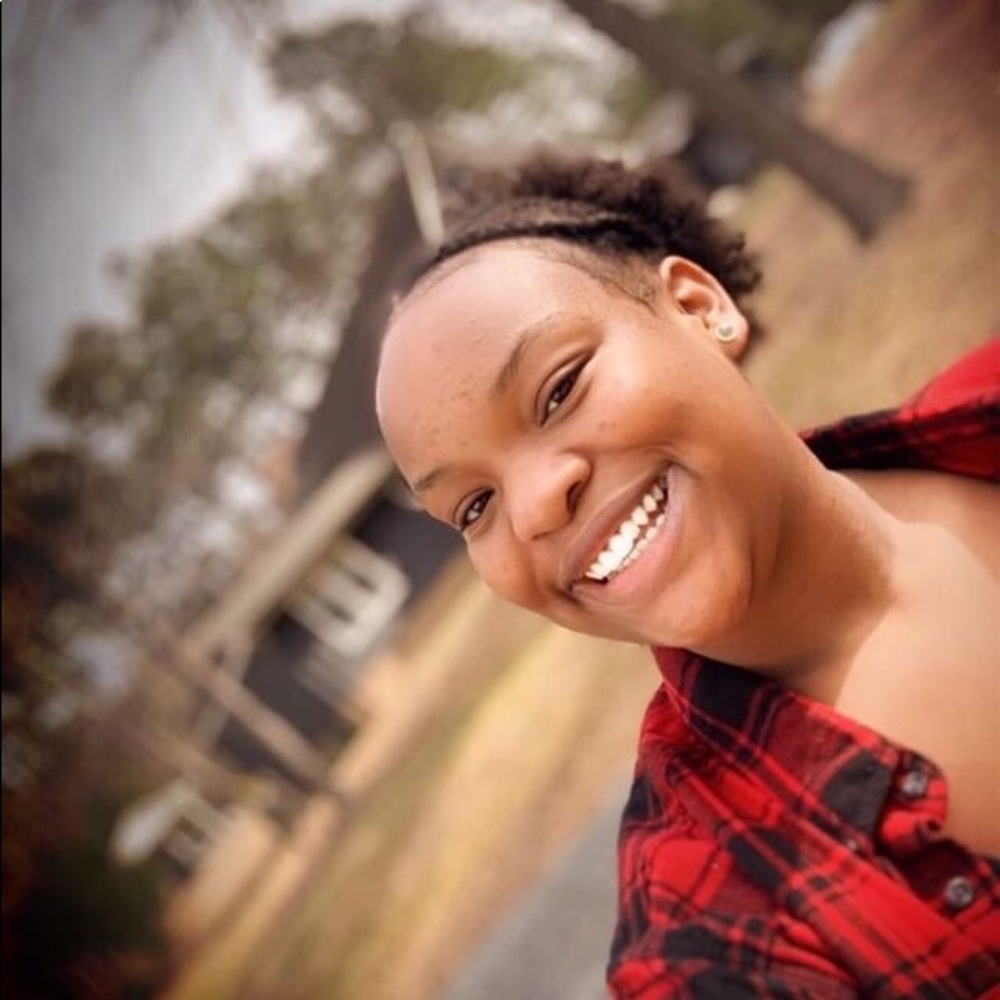 Meet your Posher, Perri